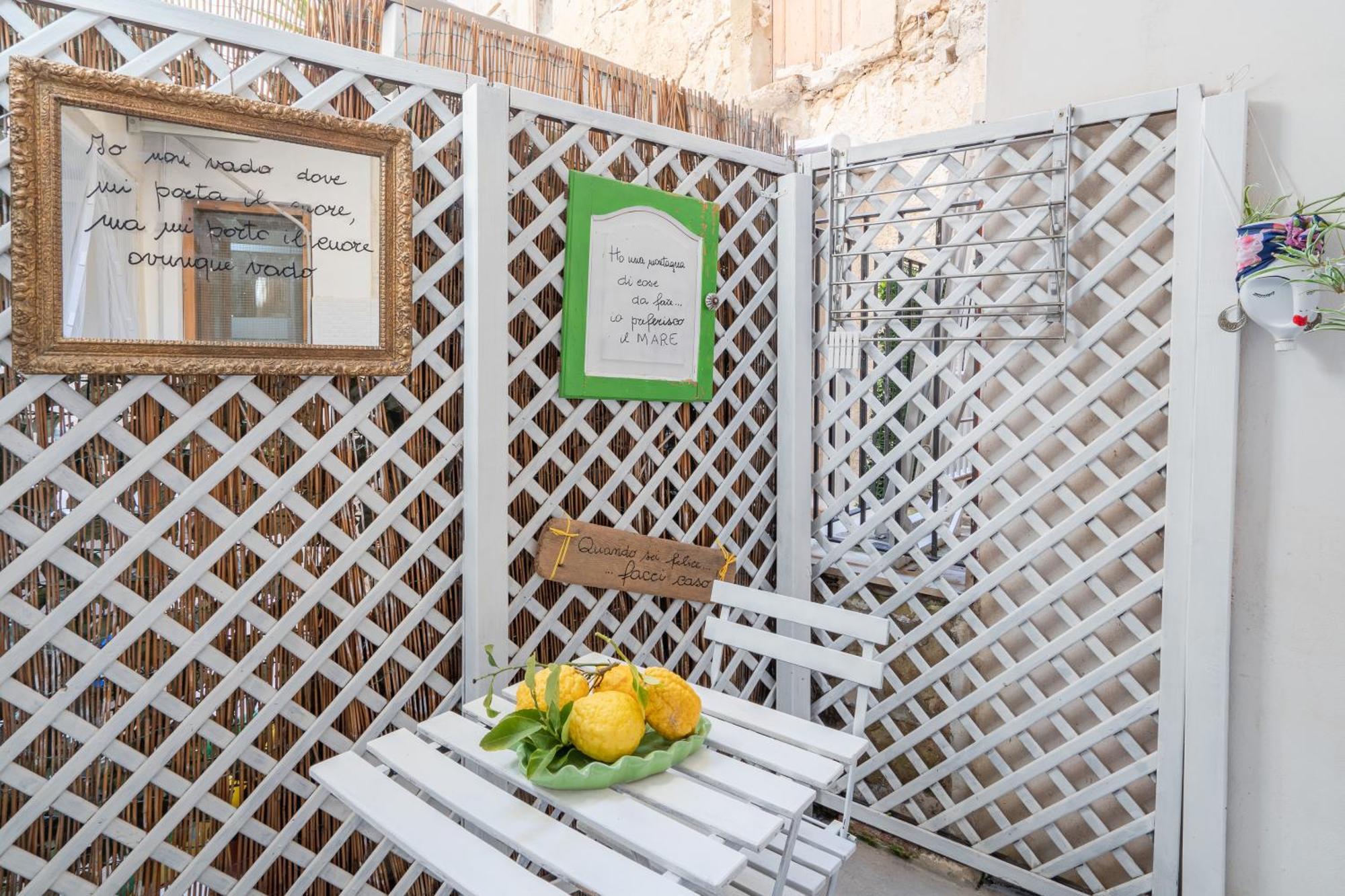Giamevi Sicily Apartment Сиракуза Екстериор снимка